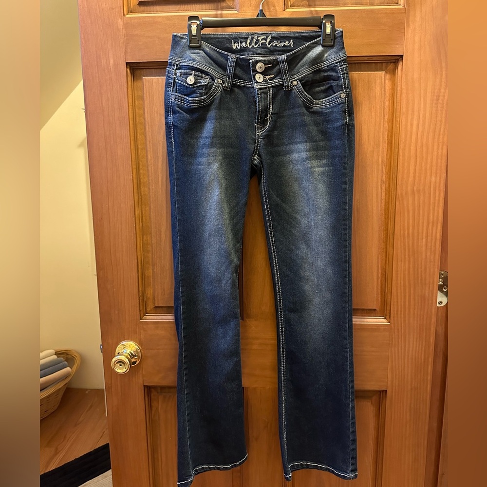 Wallflower bootcut jeans size 3